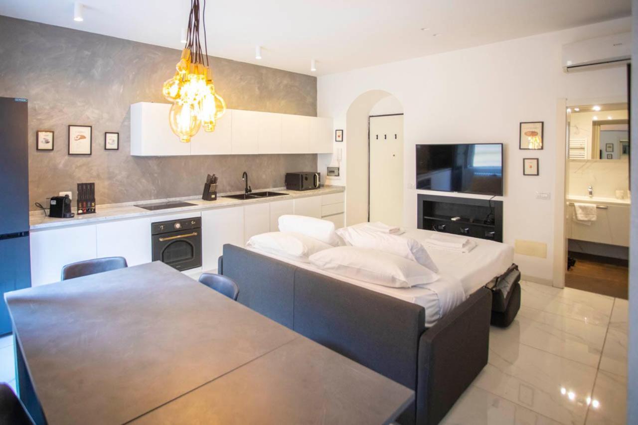 Apartamento Porta Venezia - Design Con Balcone - 55mq Milão