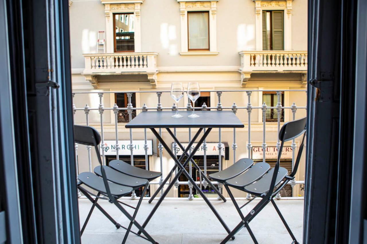 Porta Venezia - Design Con Balcone - 55mq Appartamento *