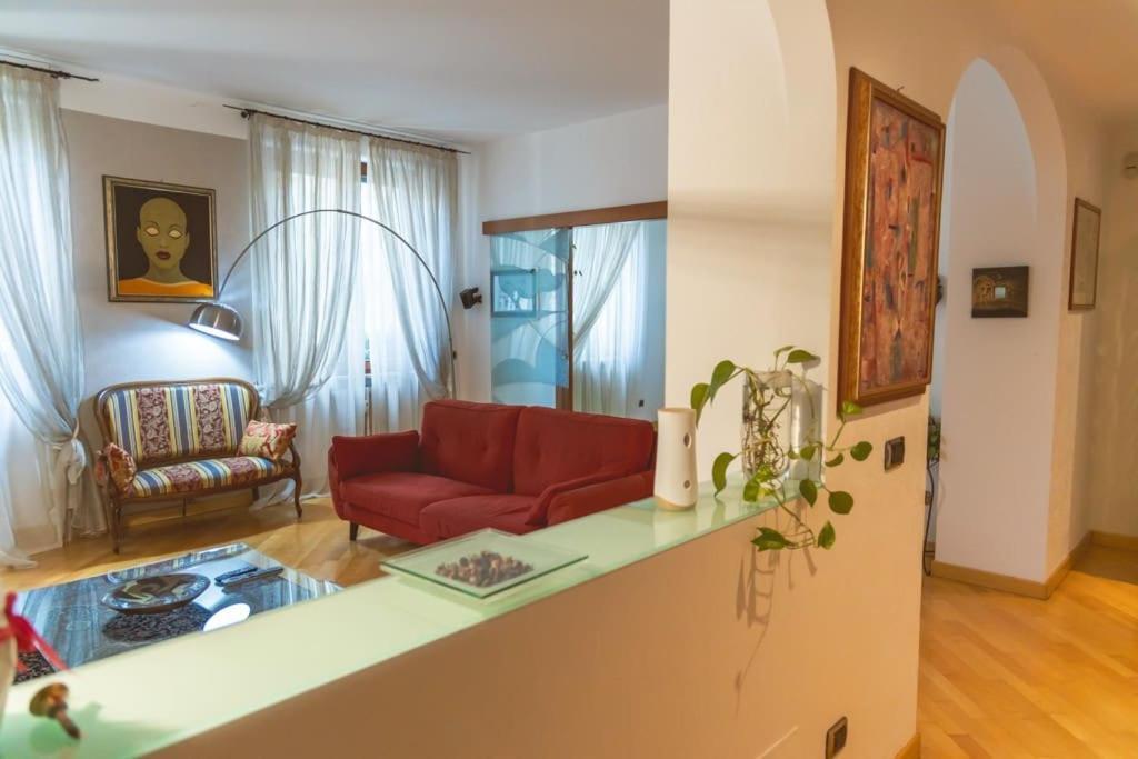 Ampia Oasi A Porta Venezia: Casa In Centro Apartment