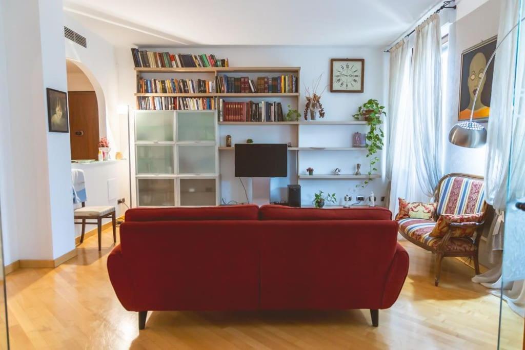 Ampia Oasi A Porta Venezia: Casa In Centro Apartment