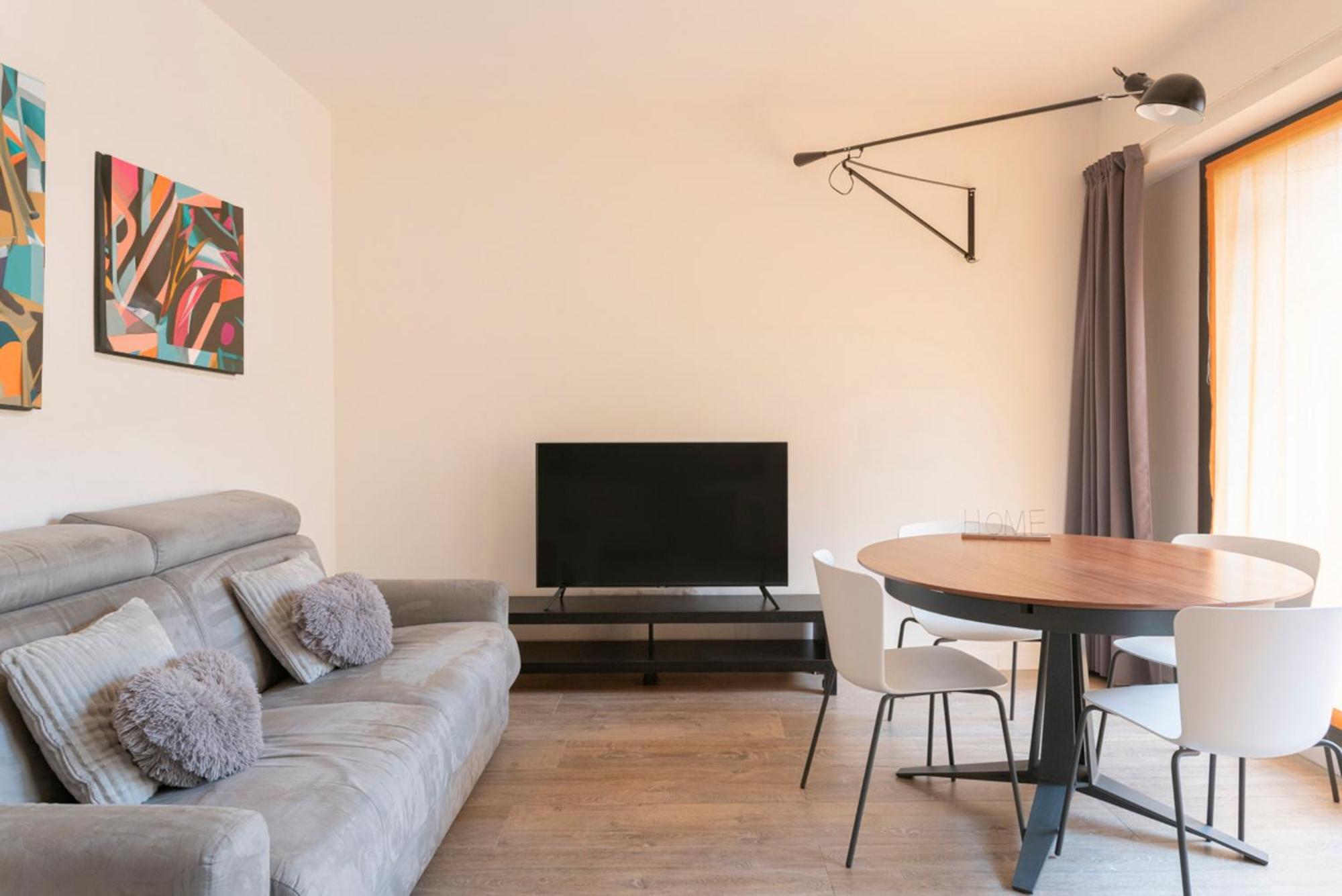 Beautiful In - Duomo 15 Minutes Apartment