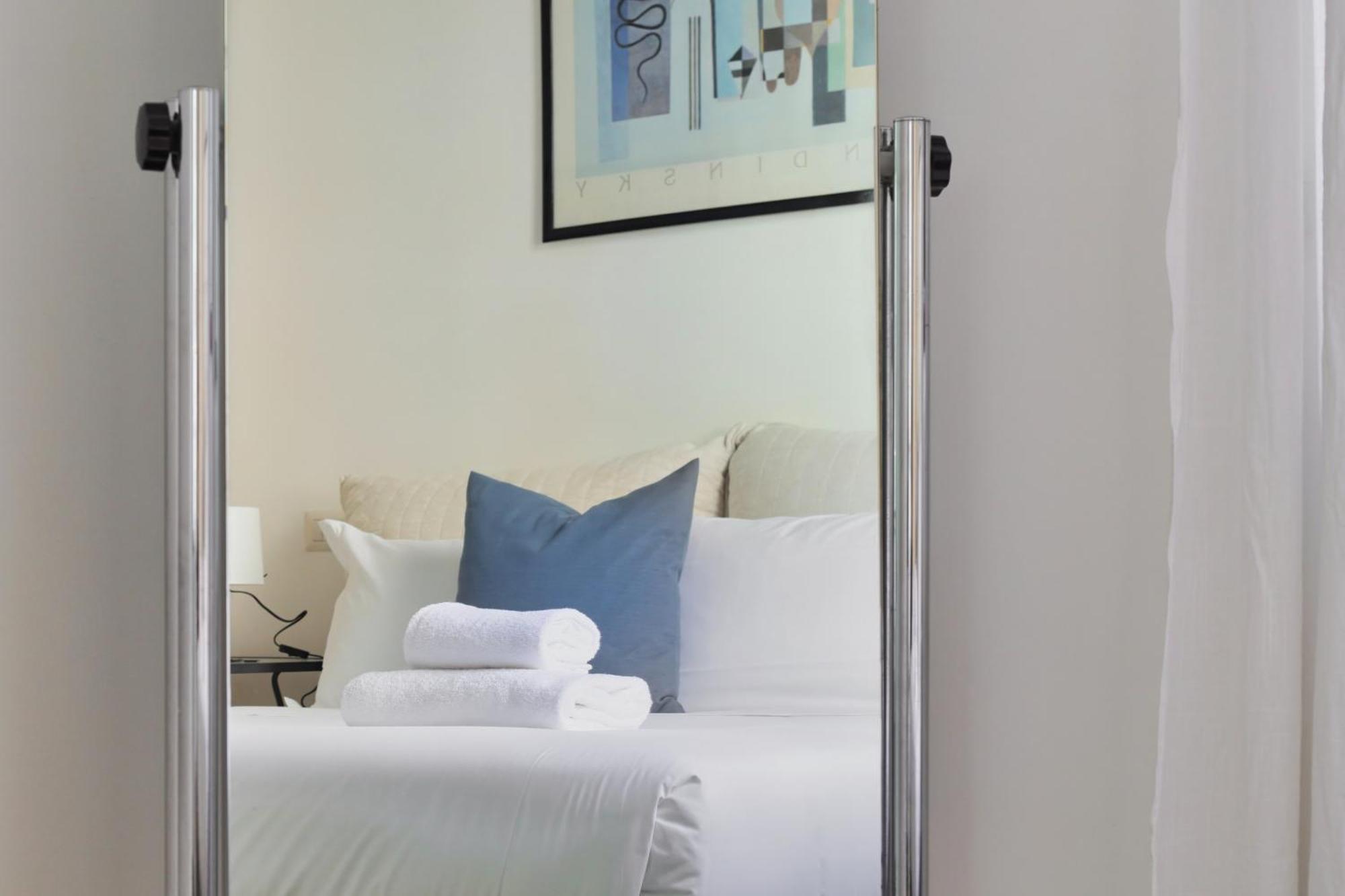 Apartment Just Urban Stays - Bright And Functional Apartment - Corso Genova *