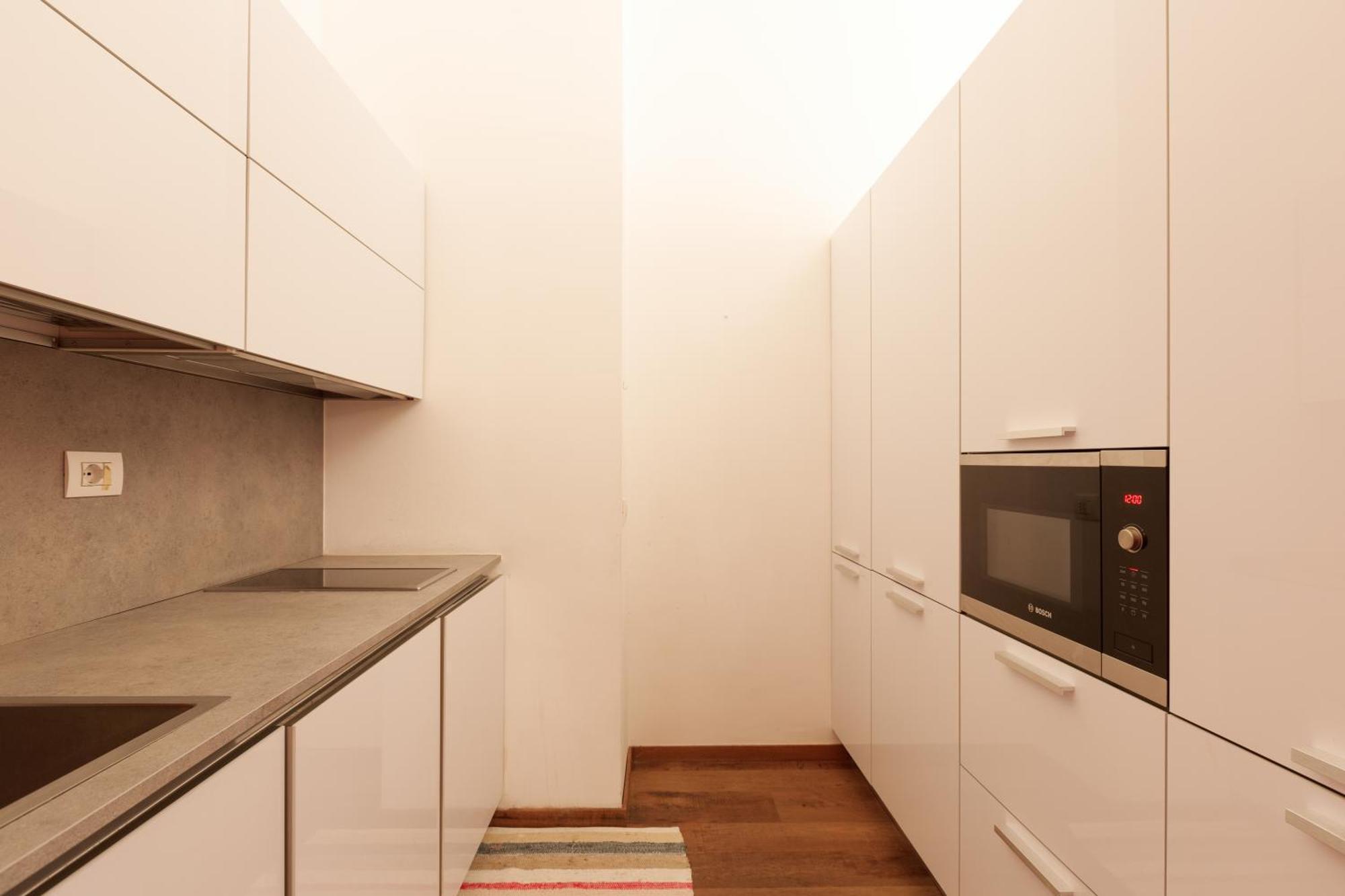 Modern 280m From Arco Della Pace! Appartamento *
