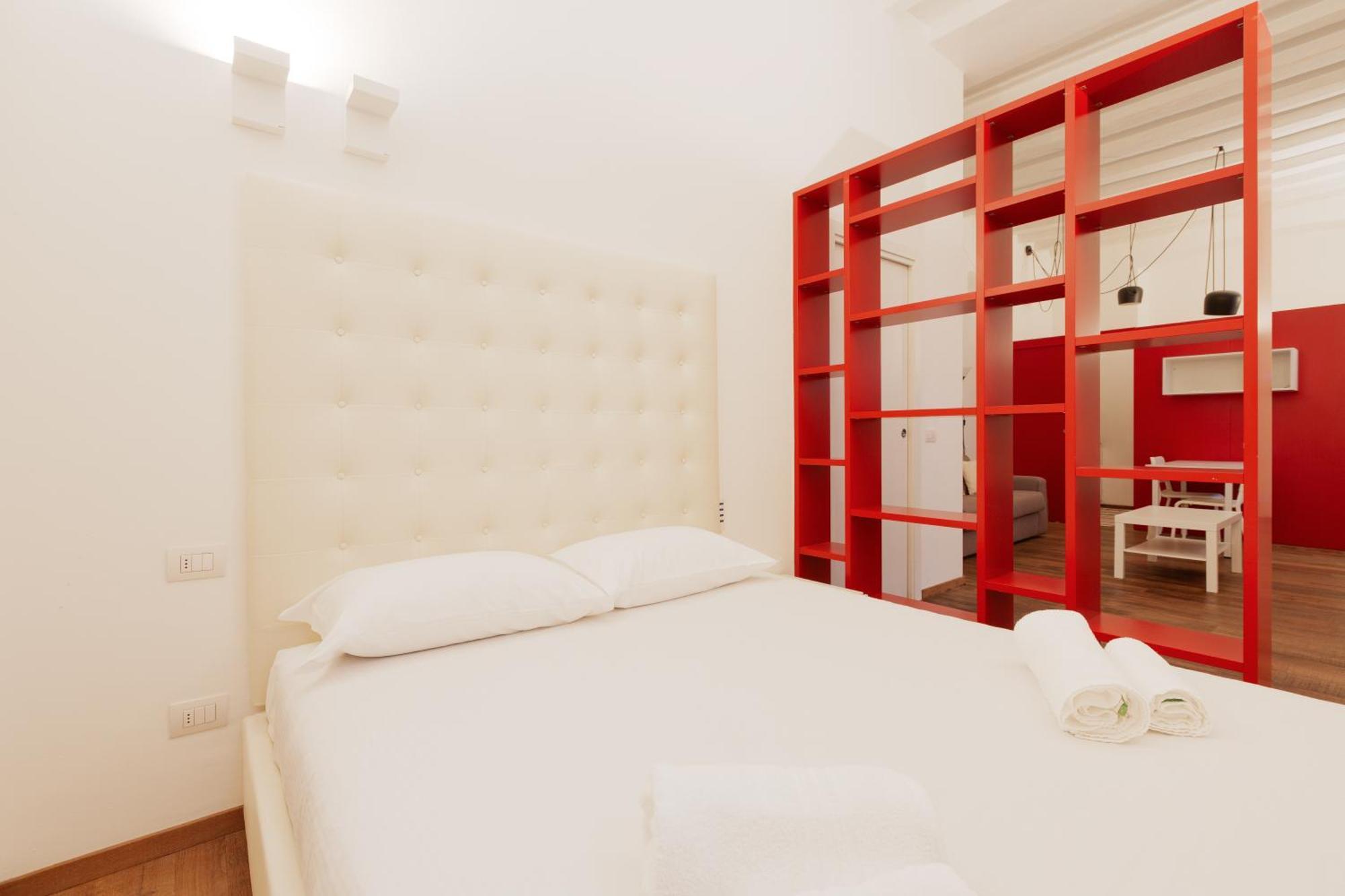 Modern 280m From Arco Della Pace! Appartamento