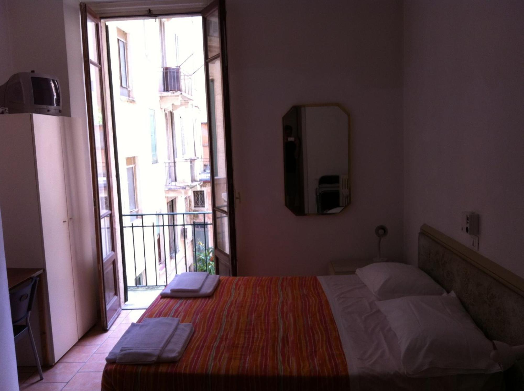 Hotel Gambara Milan
