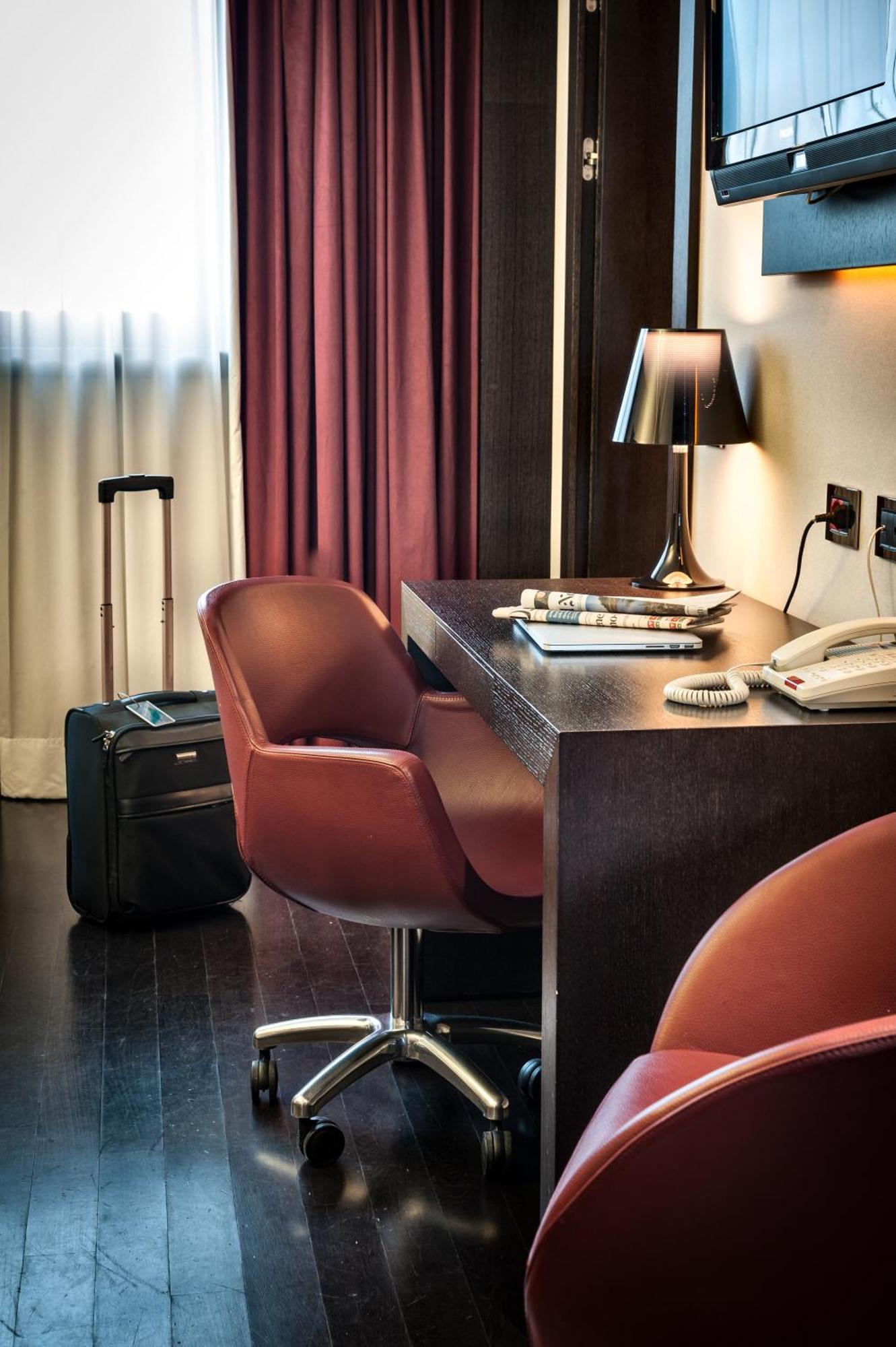 Crowne Plaza By Ihg