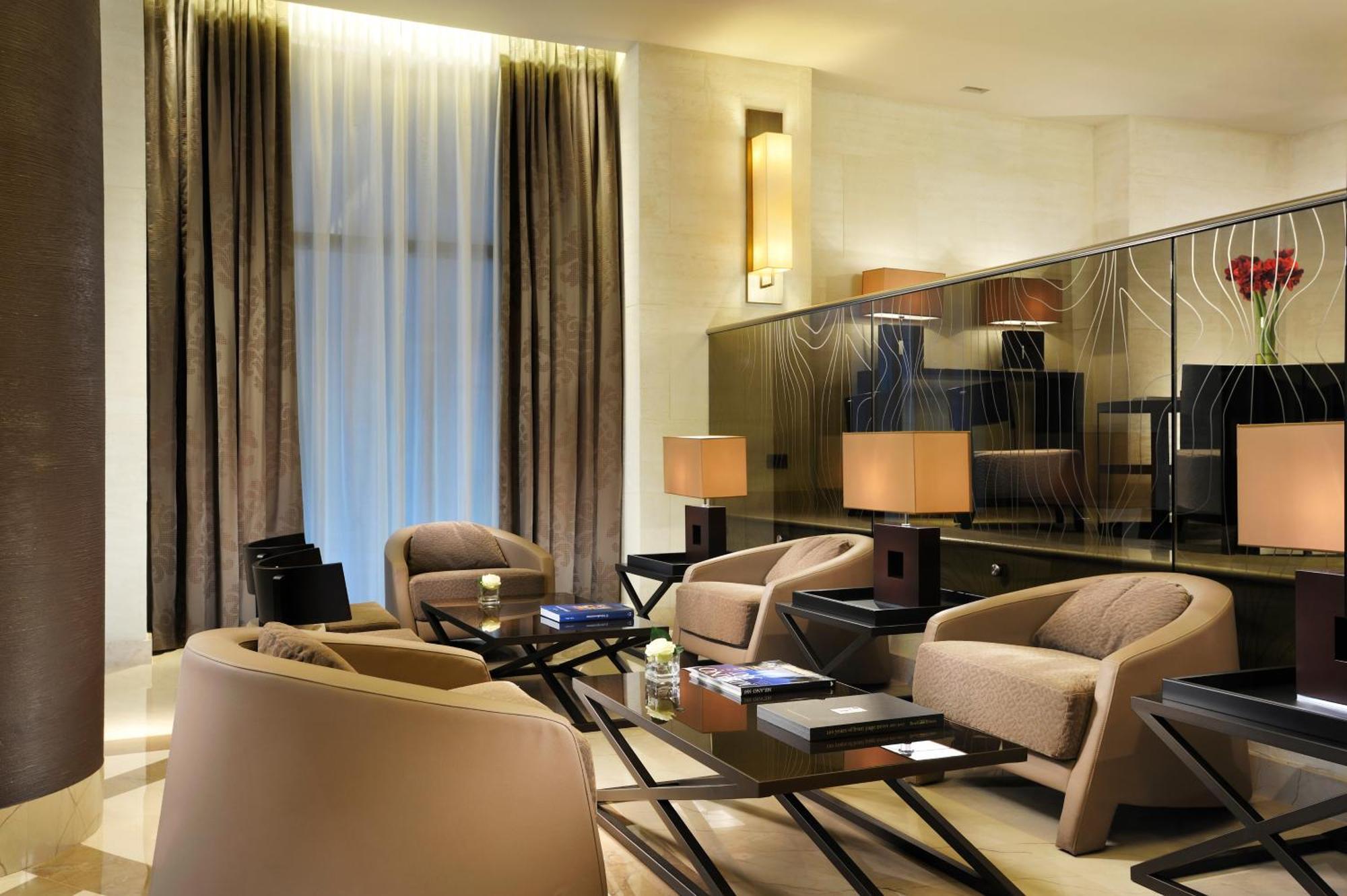 Hotel Uptown Palace