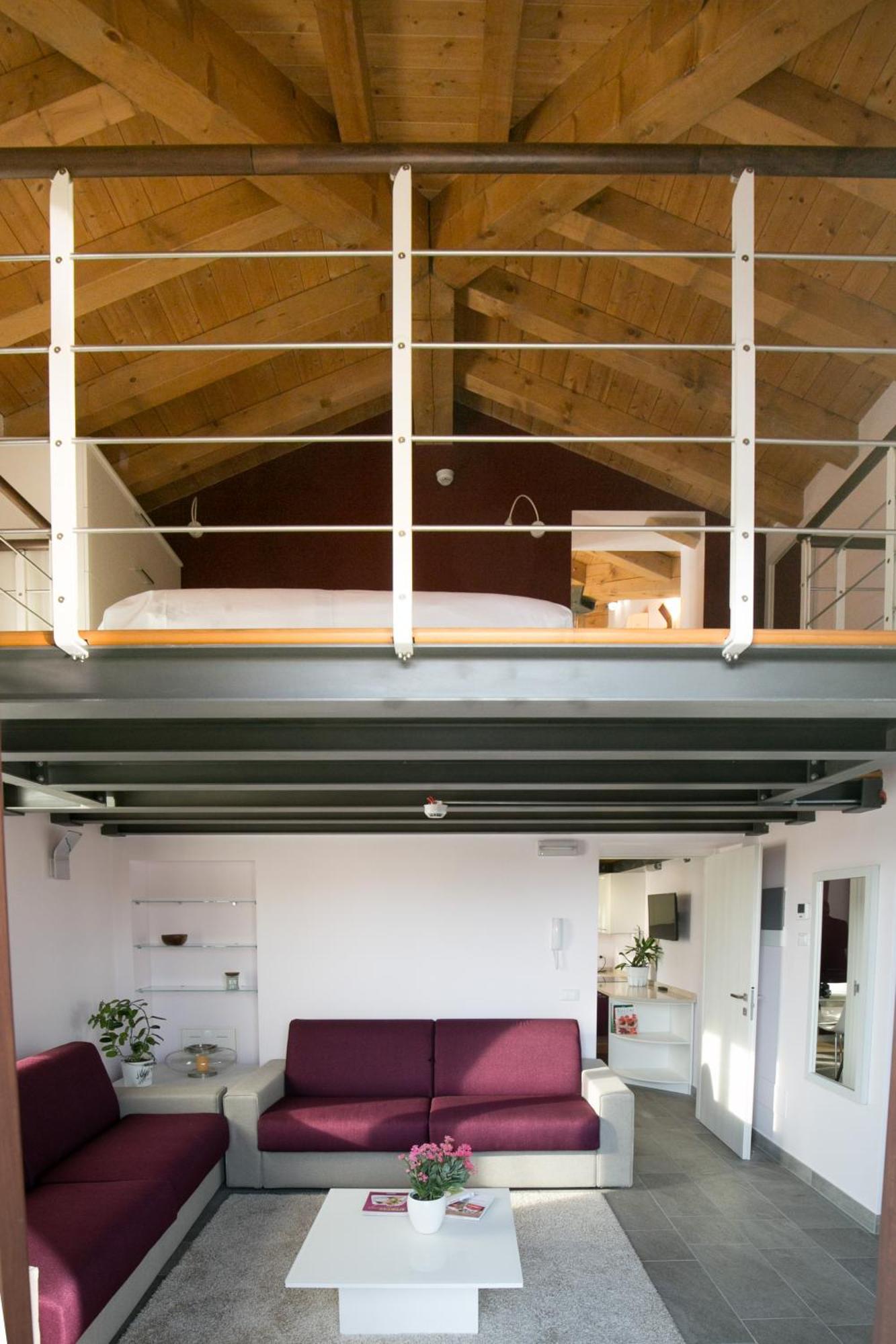 Aparthotel Versoverde Alzaia Naviglio Grande 2*
