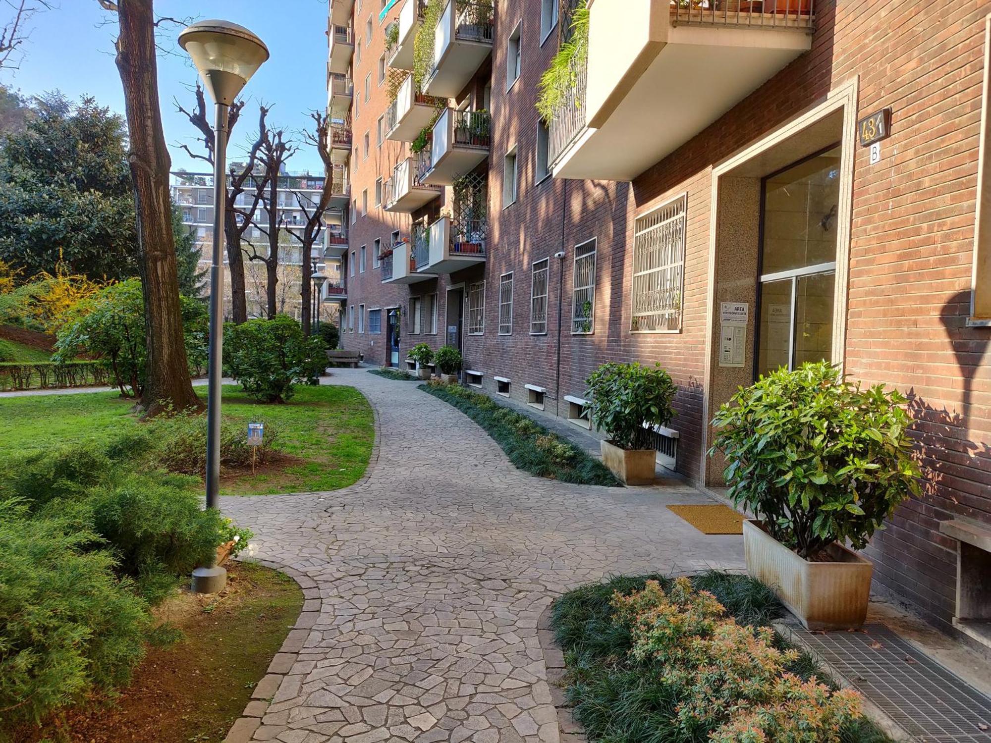 Apartment Exclusive Rooftop With Large Terrace In Solari/tortona *