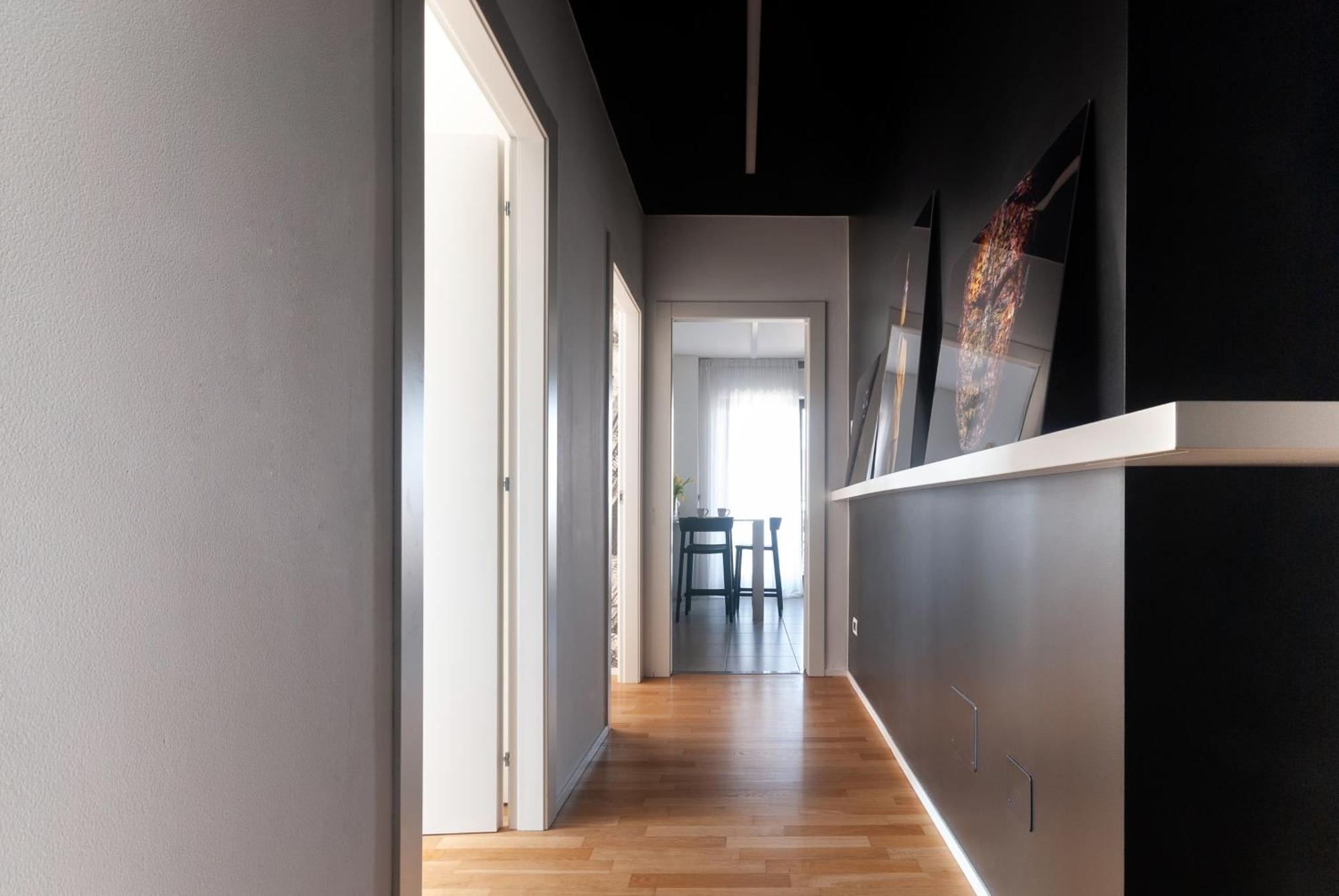 With Panoramic View Of And Public Free Parking Lot Milan
