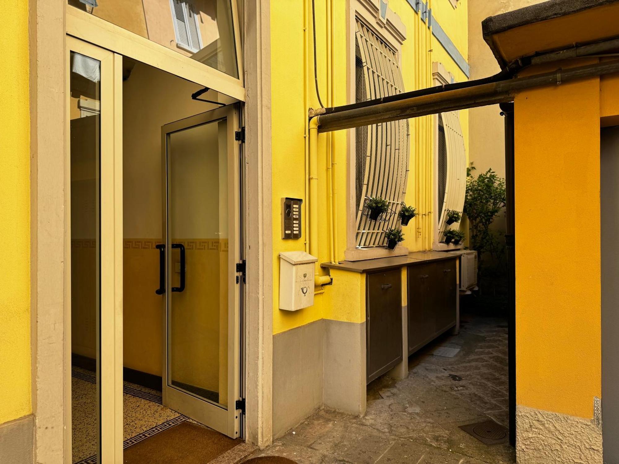 Appartamento Regina In Verona - Sky Tv, Wifi E Breakfast Box