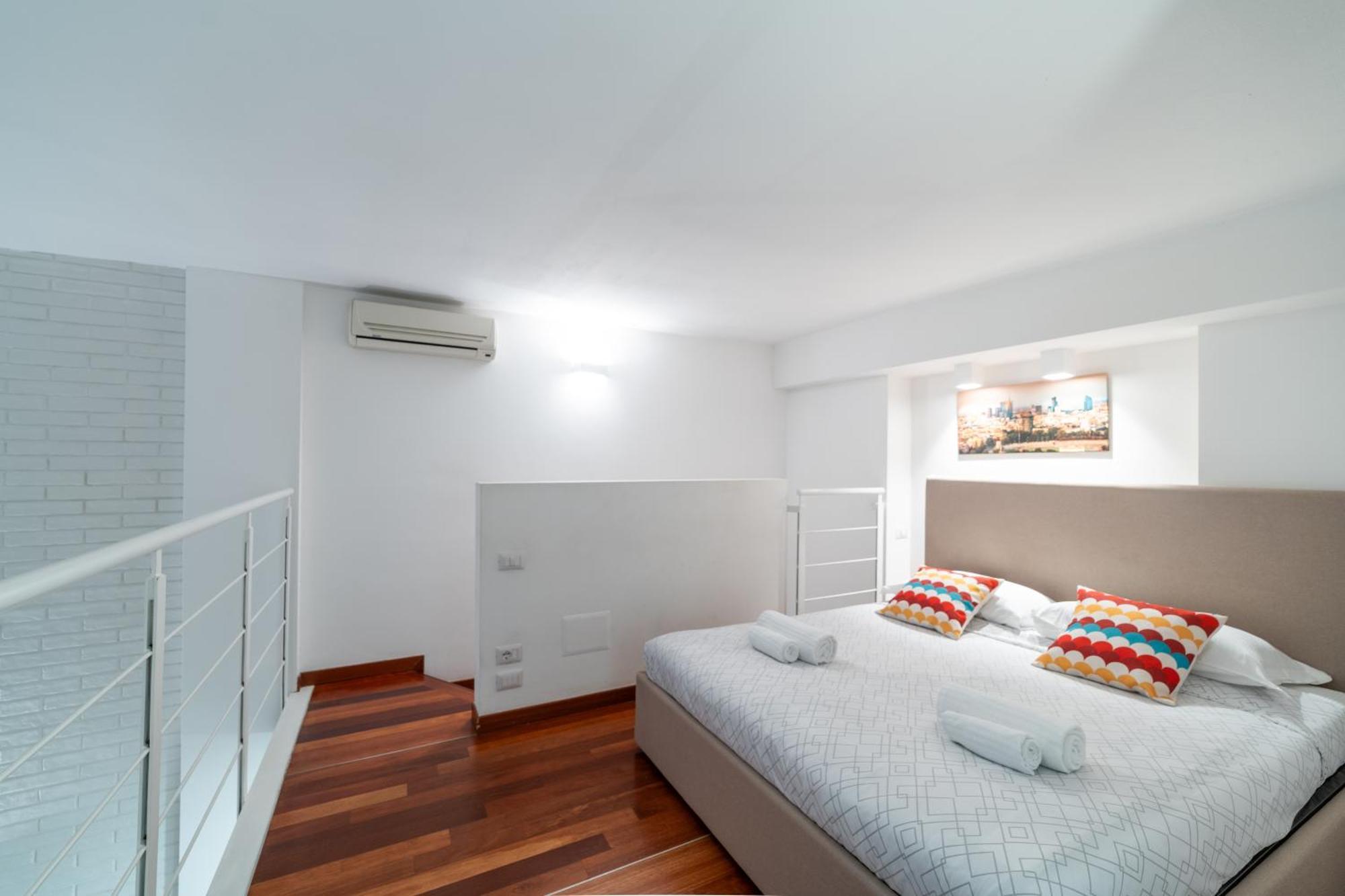 Luxury & Cozy 90 Sqm Flat Facing “bosco Verticale” Milan