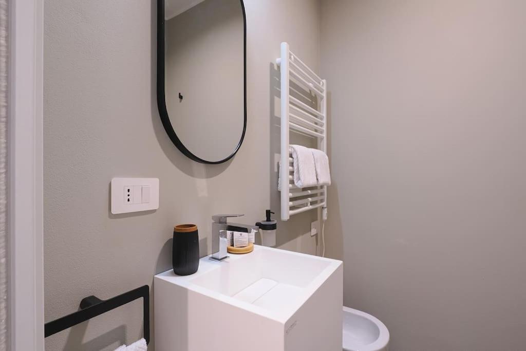 Contempora - Elvezia 8 - E43 Milan