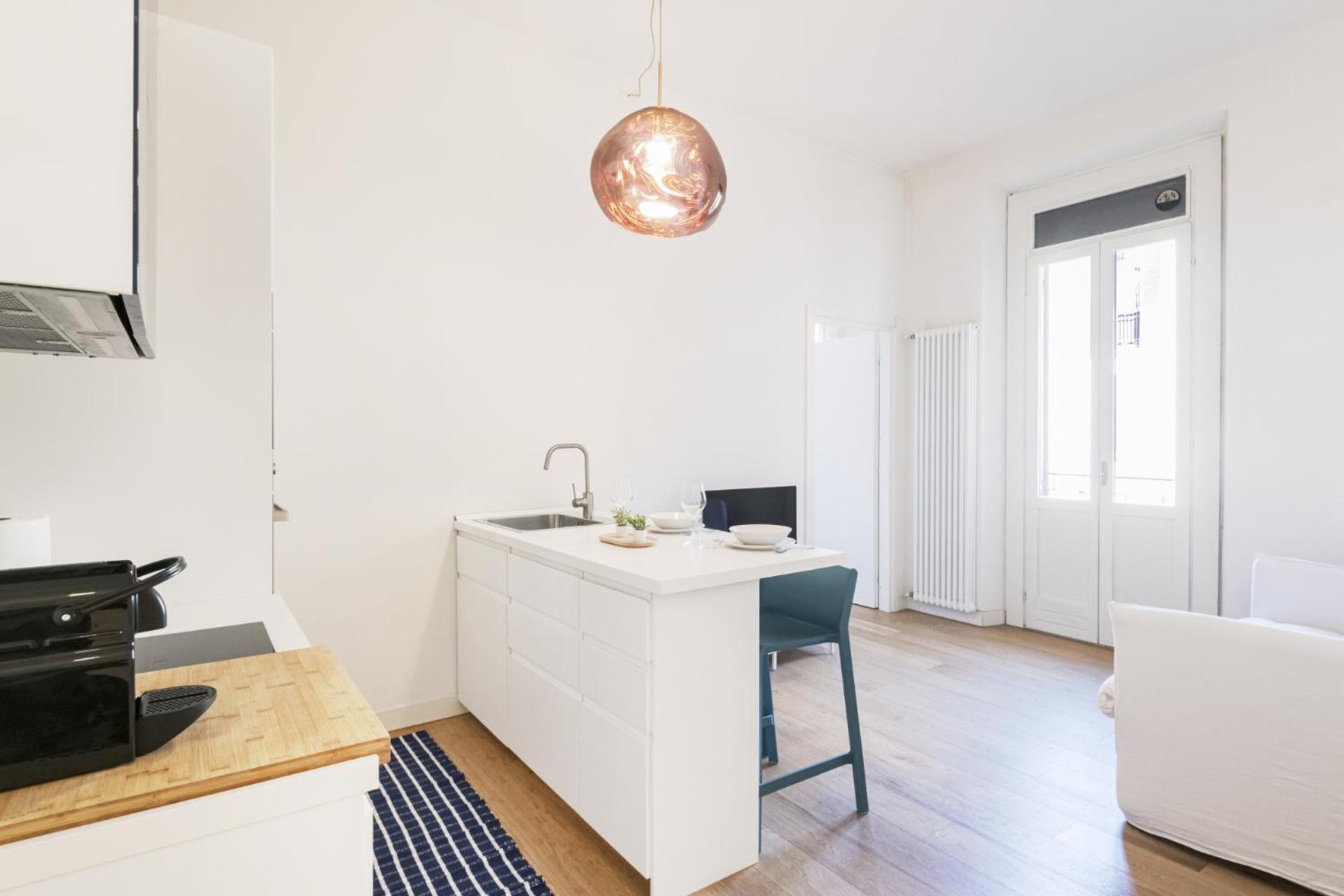 Easylife-luminoso In Zona Garibaldifs Milan