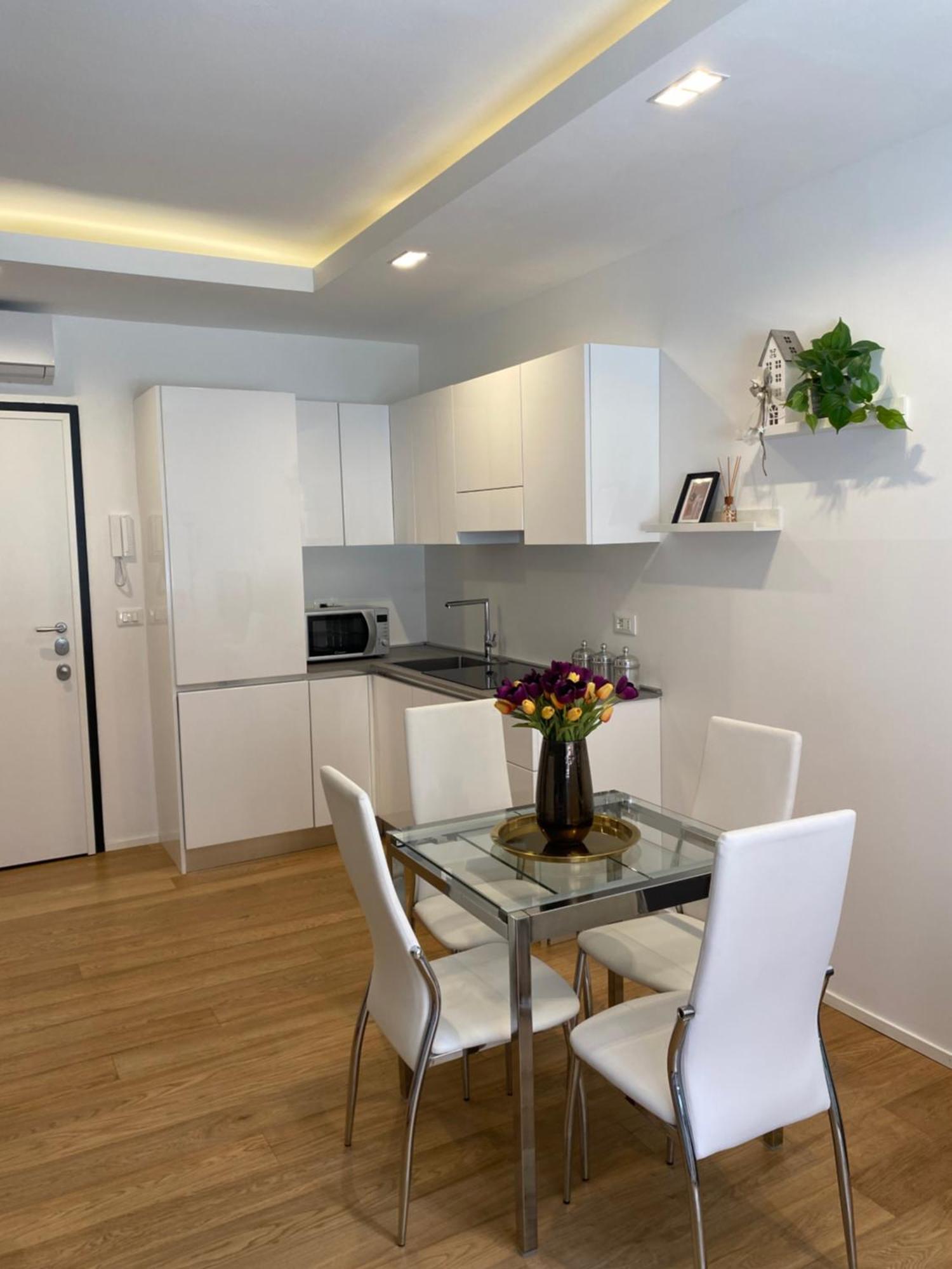 Apartment Gramsci 2 - Cozy Near Sempione Park! Milan