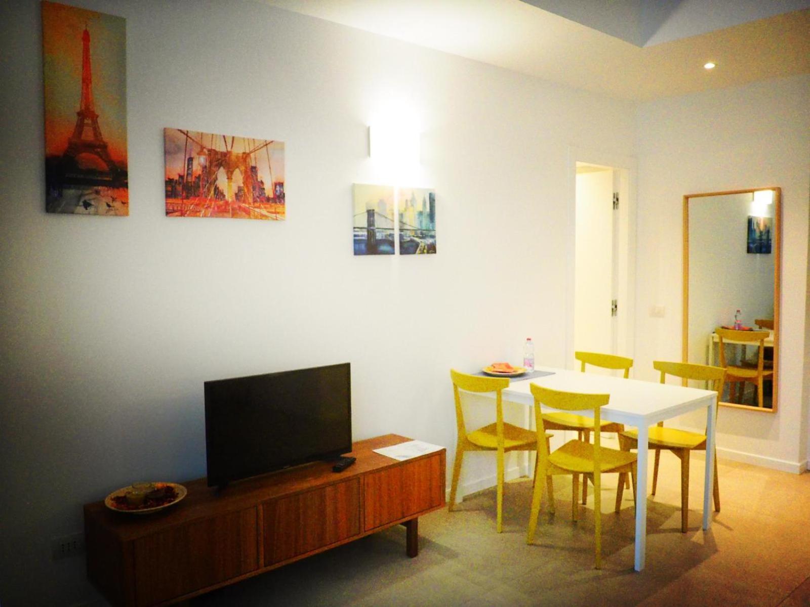 Apartamento Smile House. Intero Trilocale 15 Min. Dal Centro *