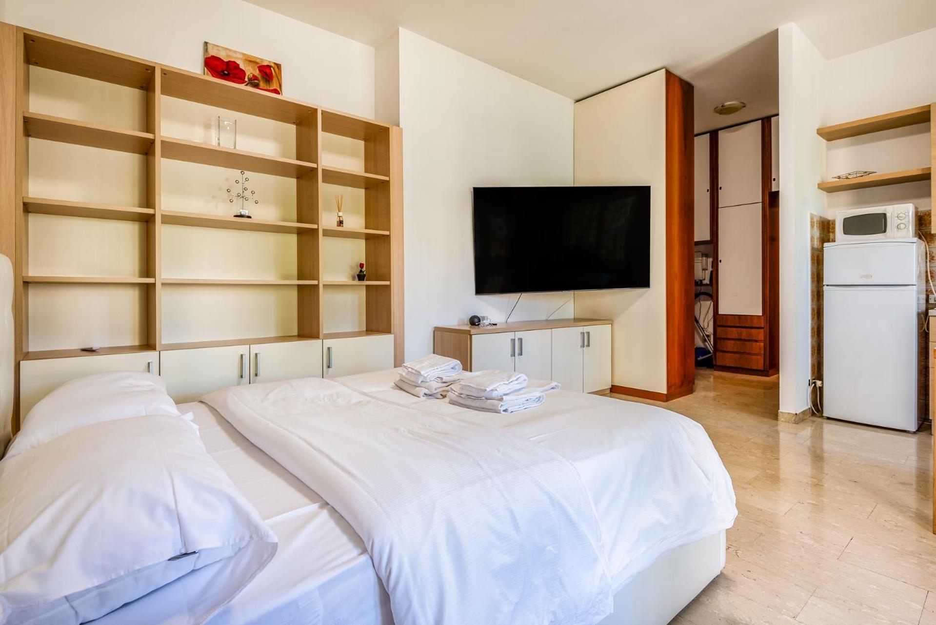 3pax Wifi- Via Tosi Apartment *