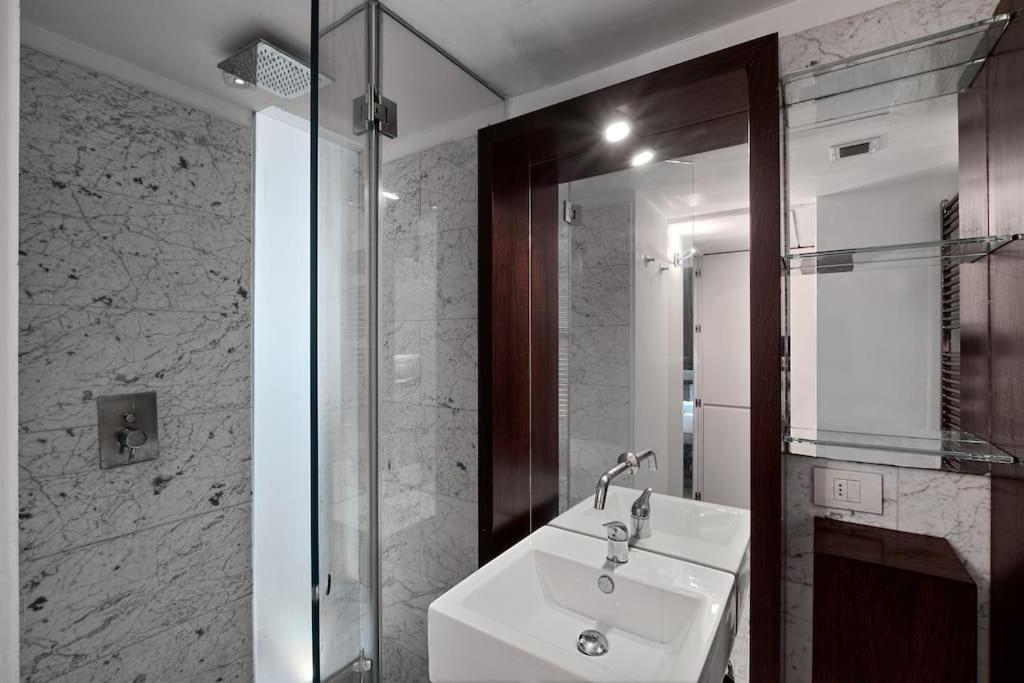 Apartment Corso Como 9