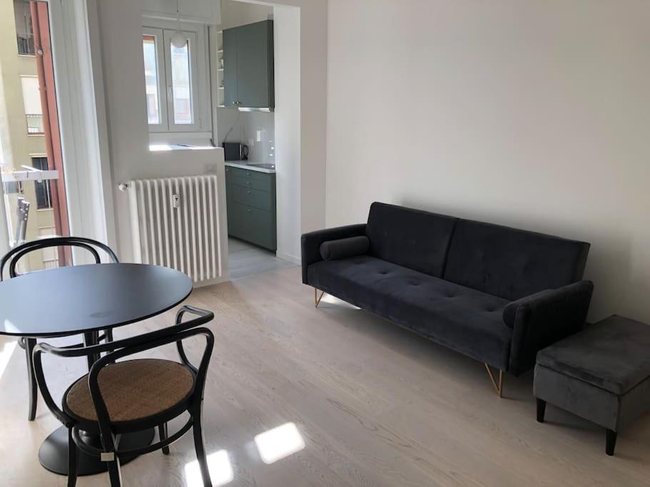 Appartamento New In Lively Area