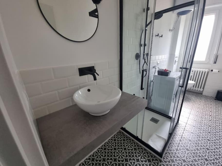 Apartamento New In Lively Area