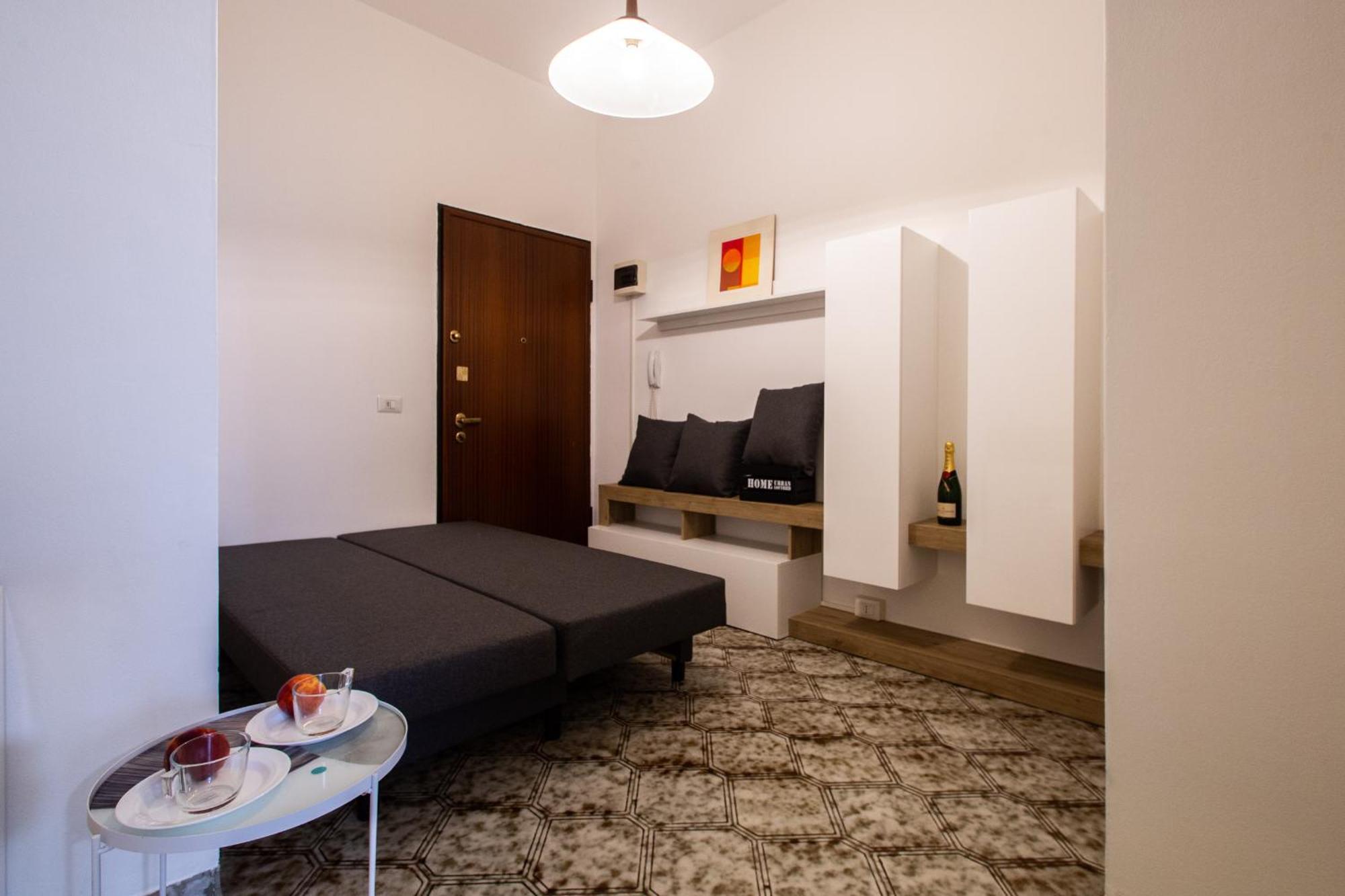 Milano-linate Self Check In & Free Parking * Milano