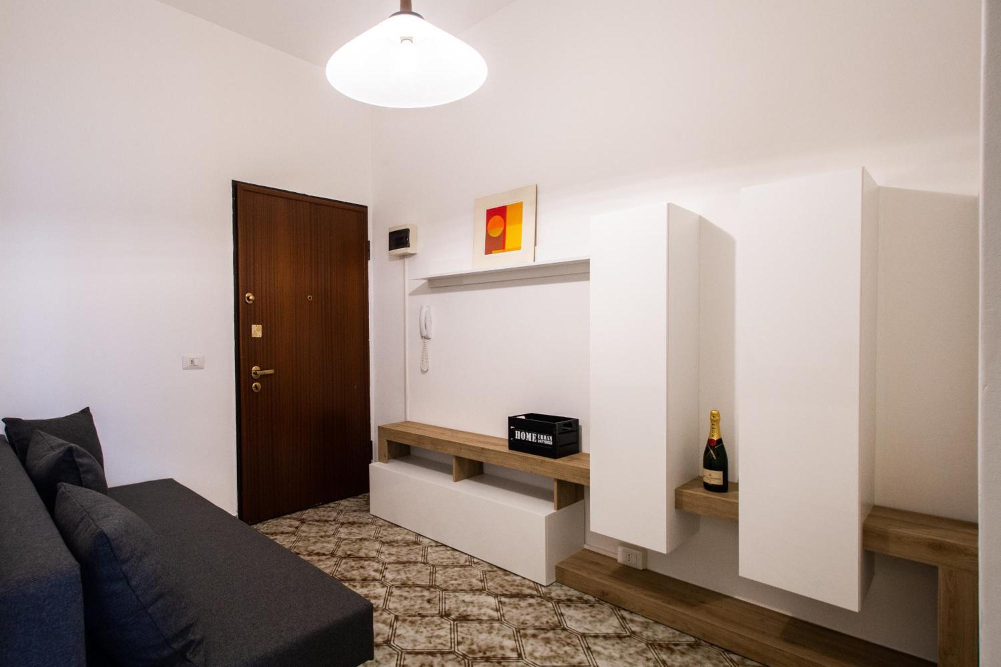 Milano-linate Self Check In & Free Parking Appartamento