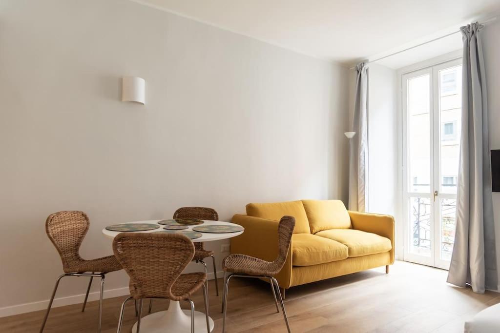 Youhosty - Ticinese 1 Apartment *
