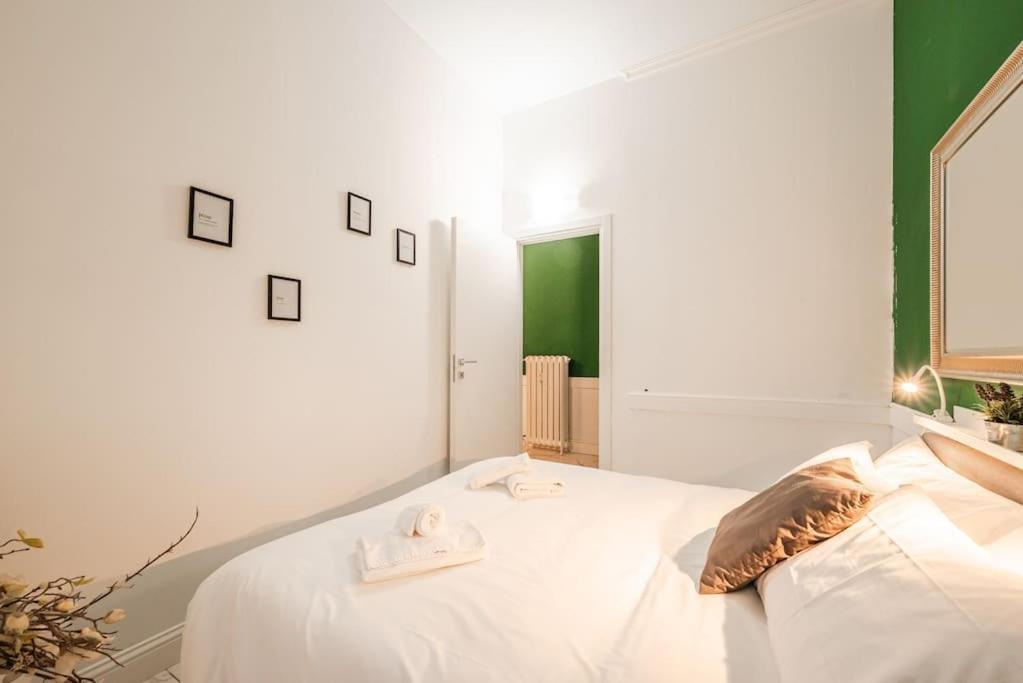 Centrale's Nest - Elegant Close To Station Apartment Milan