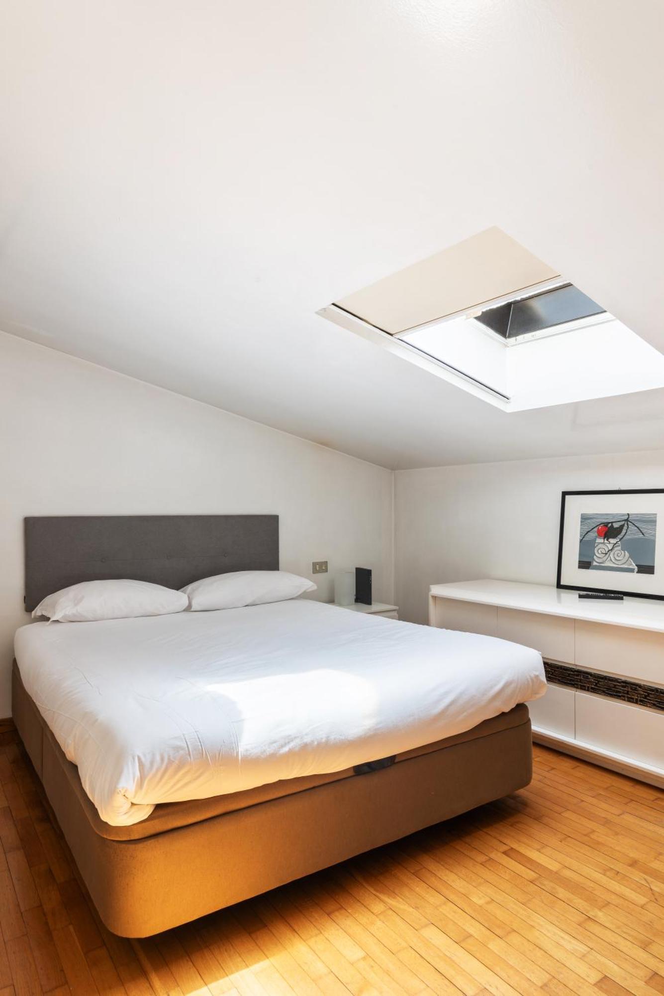 Elegante Bilocale Con Postazione Lavoro San Babila Apartment *