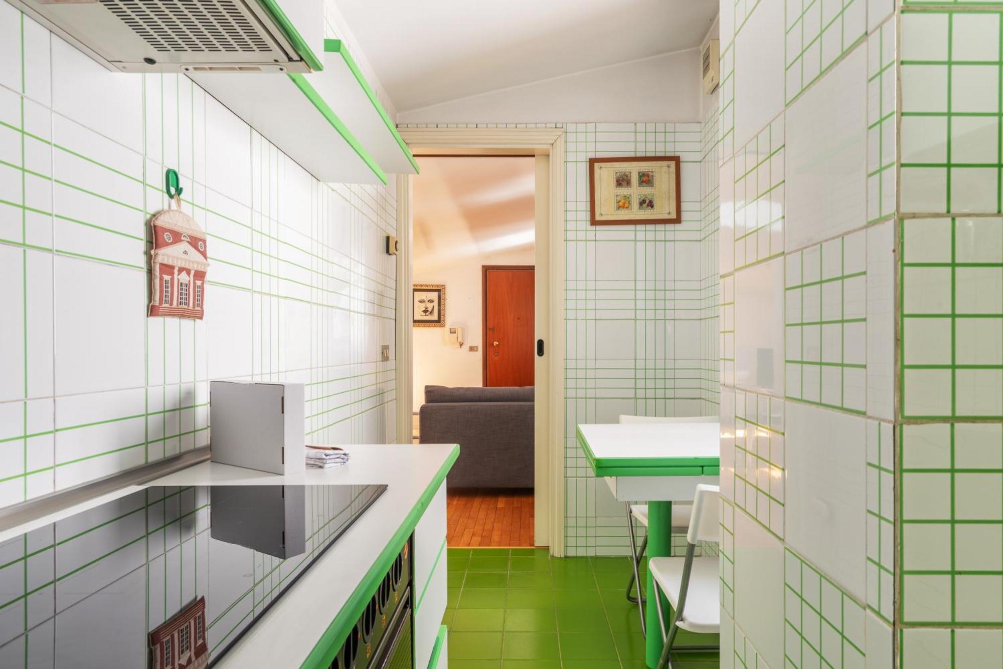 Apartment Elegante Bilocale Con Postazione Lavoro San Babila Milan