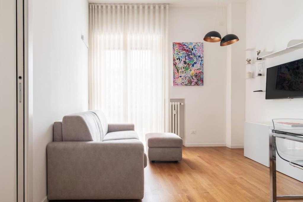 Apartment Da Mauro Sui Navigli Bilocale Vista Darsena *