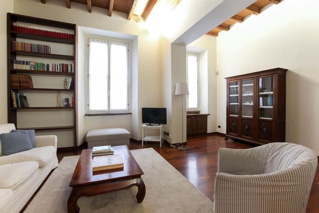 Hacca Collection - Corso Magenta, Unique And Charming 2br Apartment *