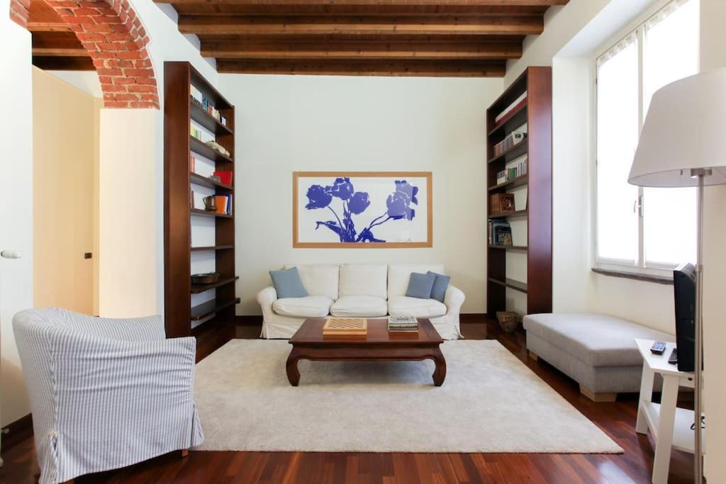 Hacca Collection - Corso Magenta, Unique And Charming 2br