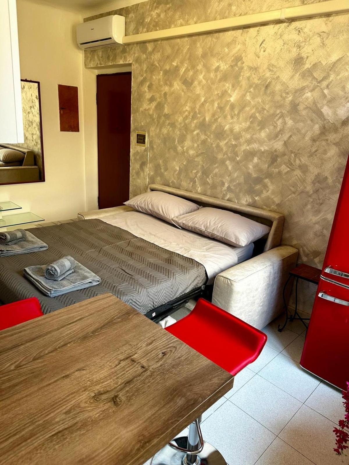 No-lo 56 Milan