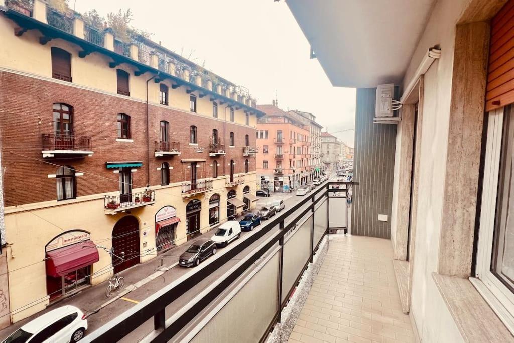 New And Elegant On The Navigli Netflix E * Milan