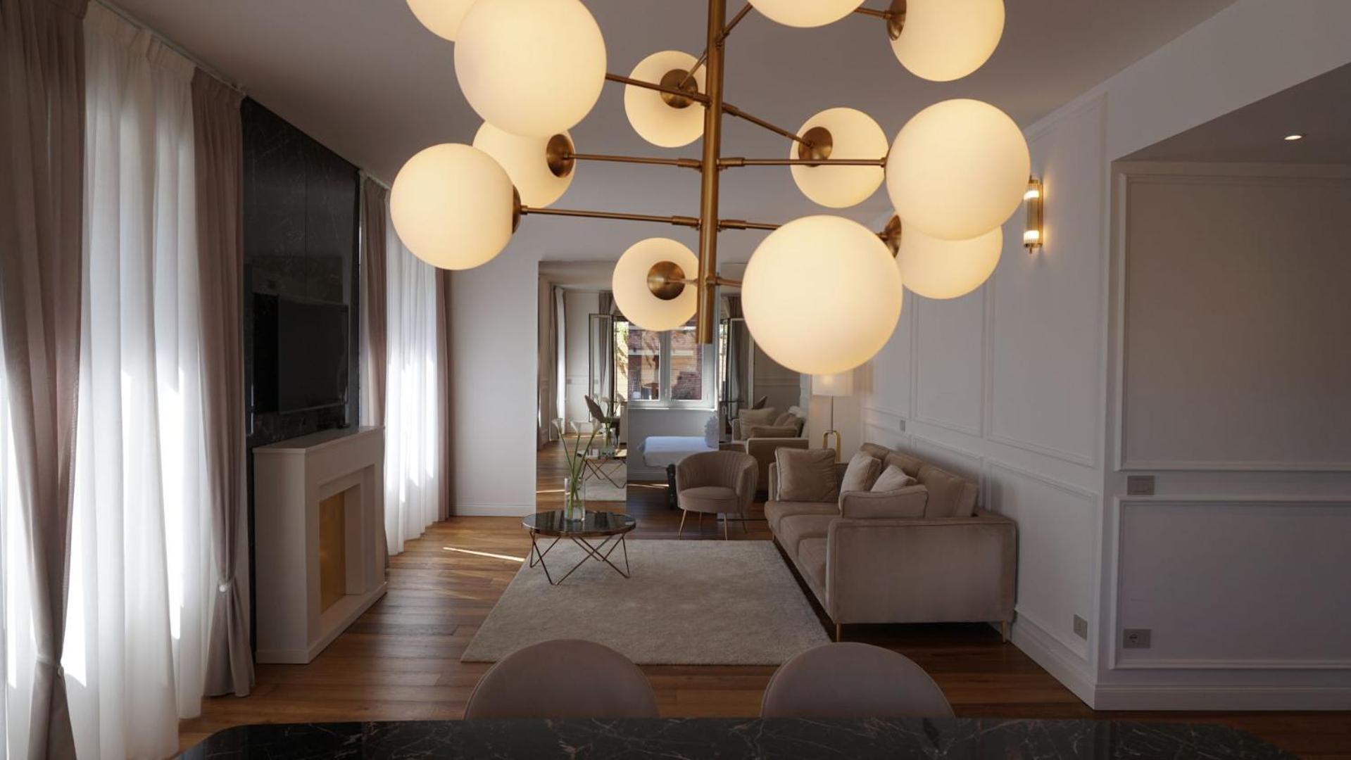 Elegante In Porta Venezia A Apartment *