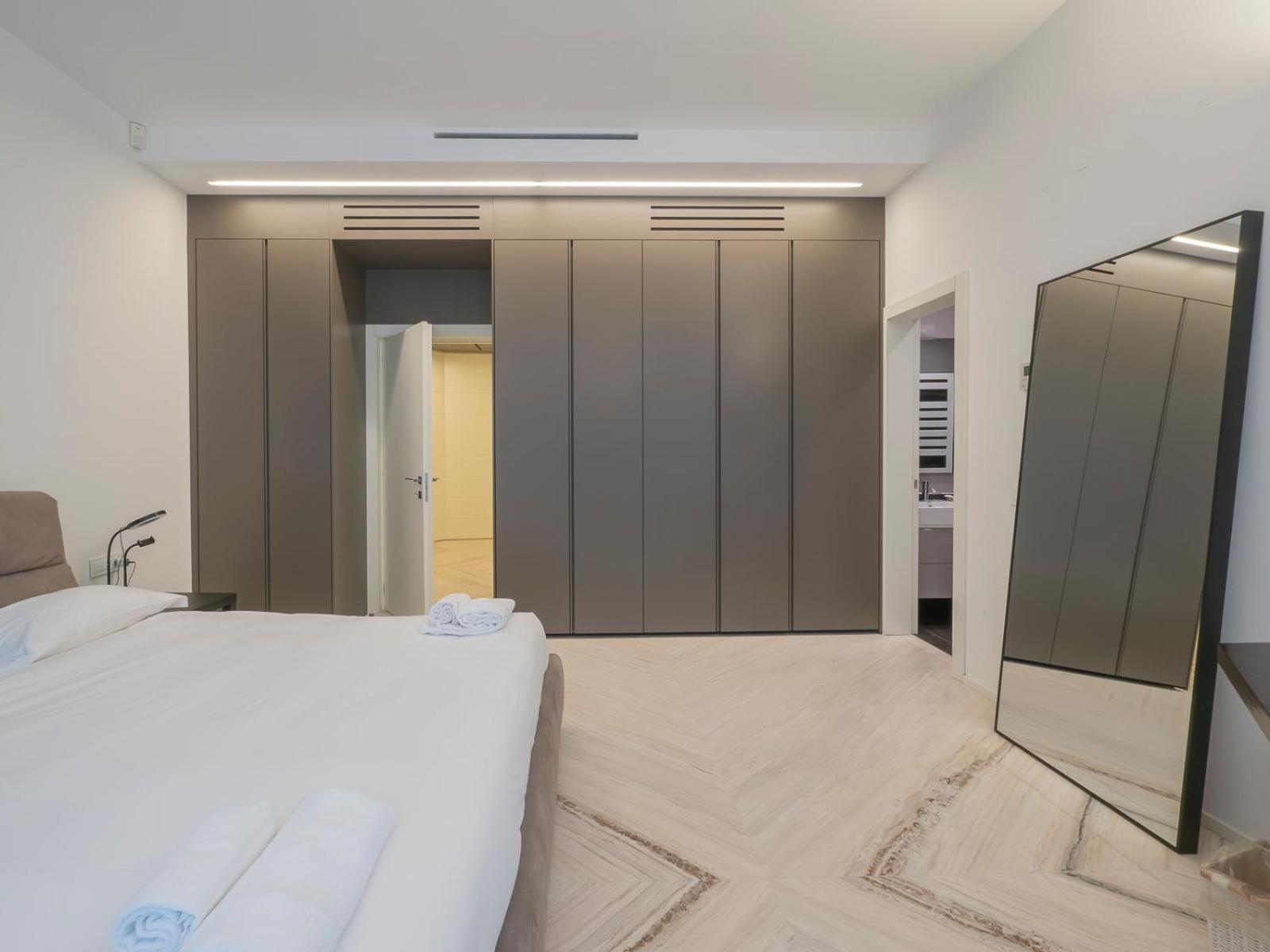 Youhosty - Duomo Apartment