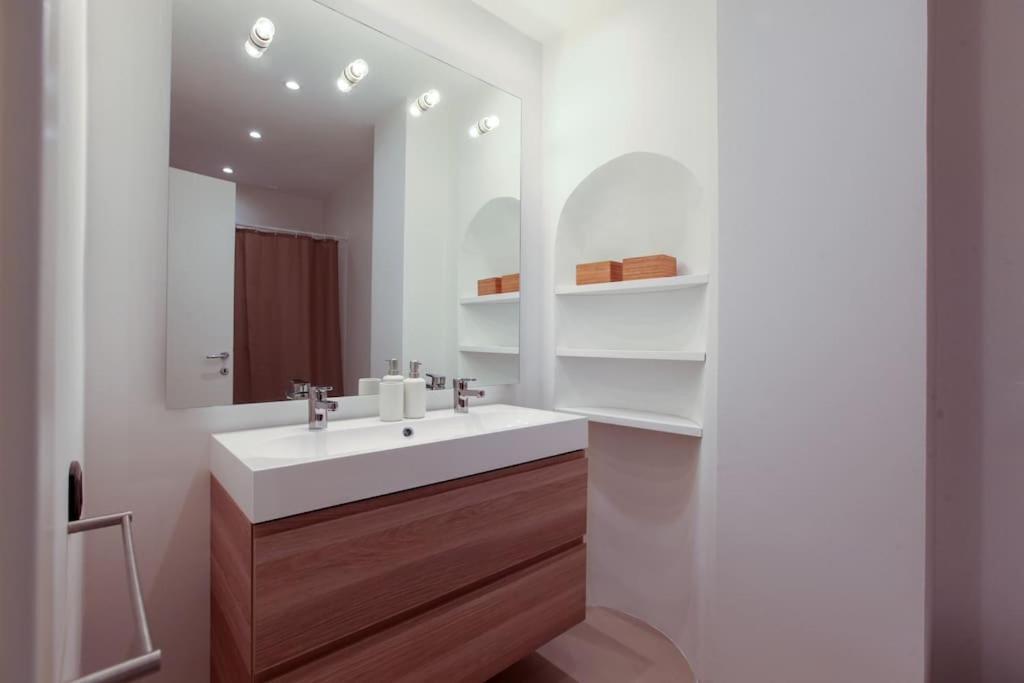 Hacca Collection - Brera & Fashion District - Bright 2br Apartment *