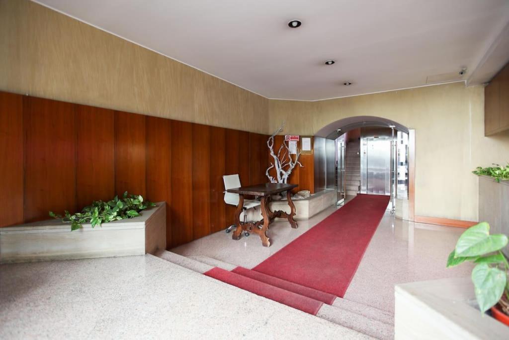 Hacca Collection - Brera & Fashion District - Bright 2br Apartment Milan