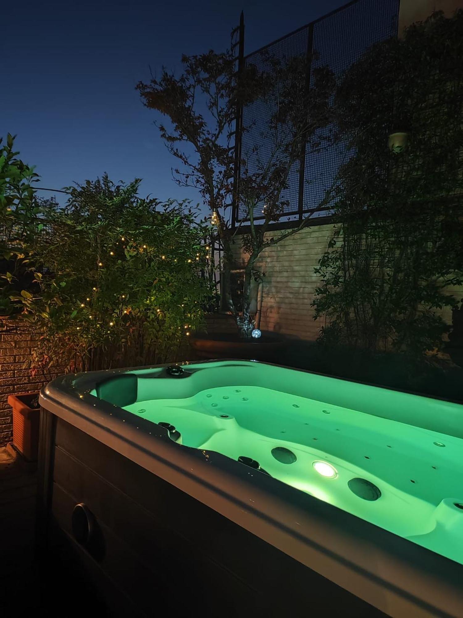 Apartment Rooftop Terrace - Elegante Attico Con Idromassaggio
