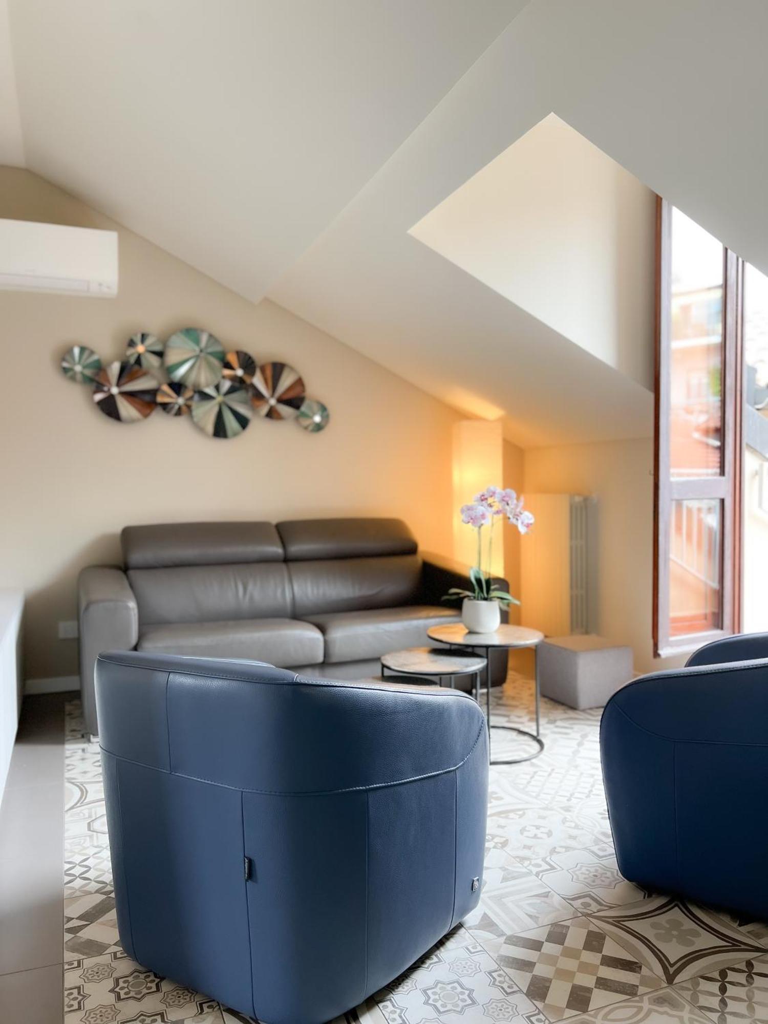 Comecasa 10 Minutes Walk From Duomo 2 Bedroom Apartment