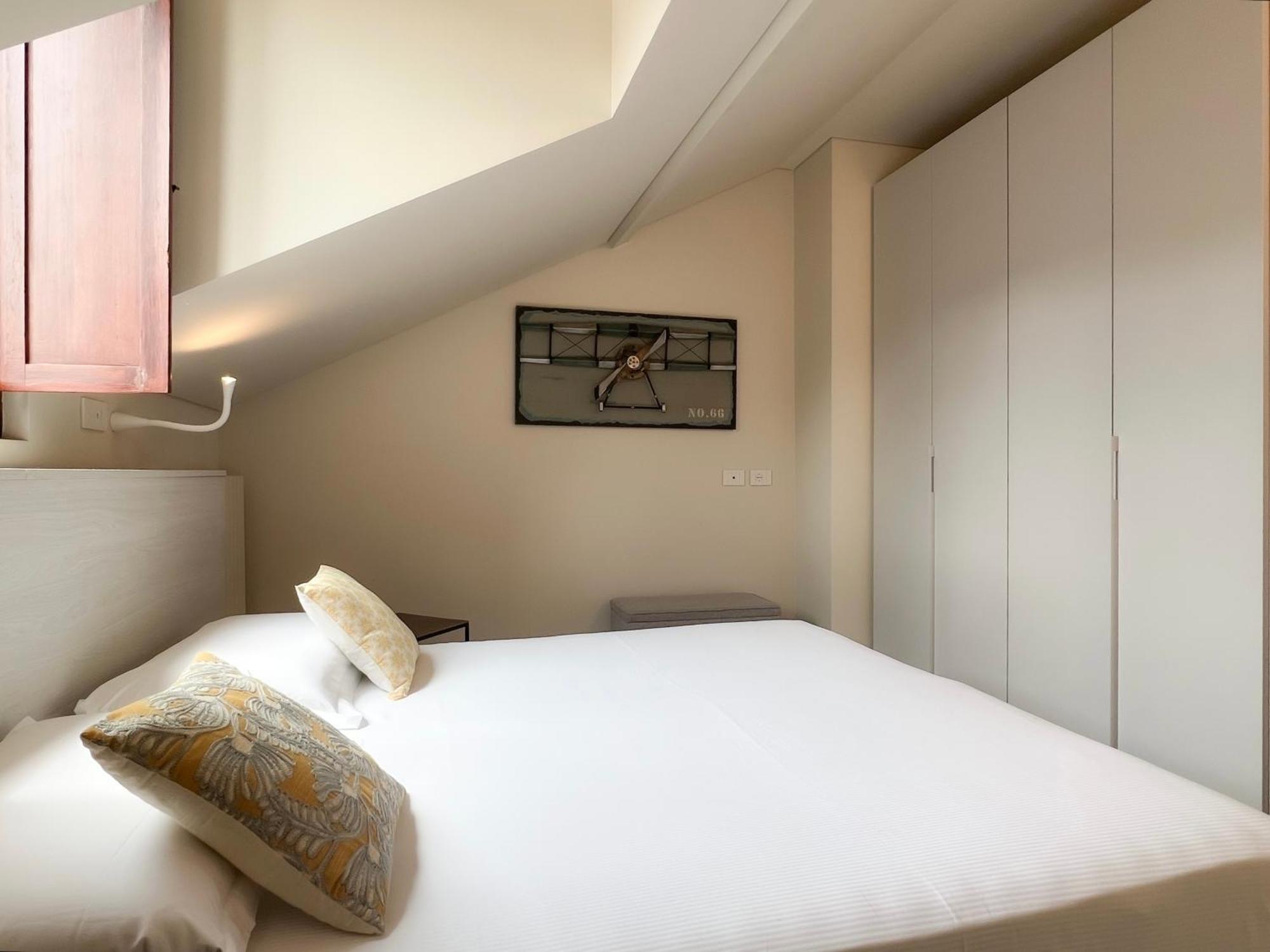 Apartment Comecasa 10 Minutes Walk From Duomo 2 Bedroom Milan