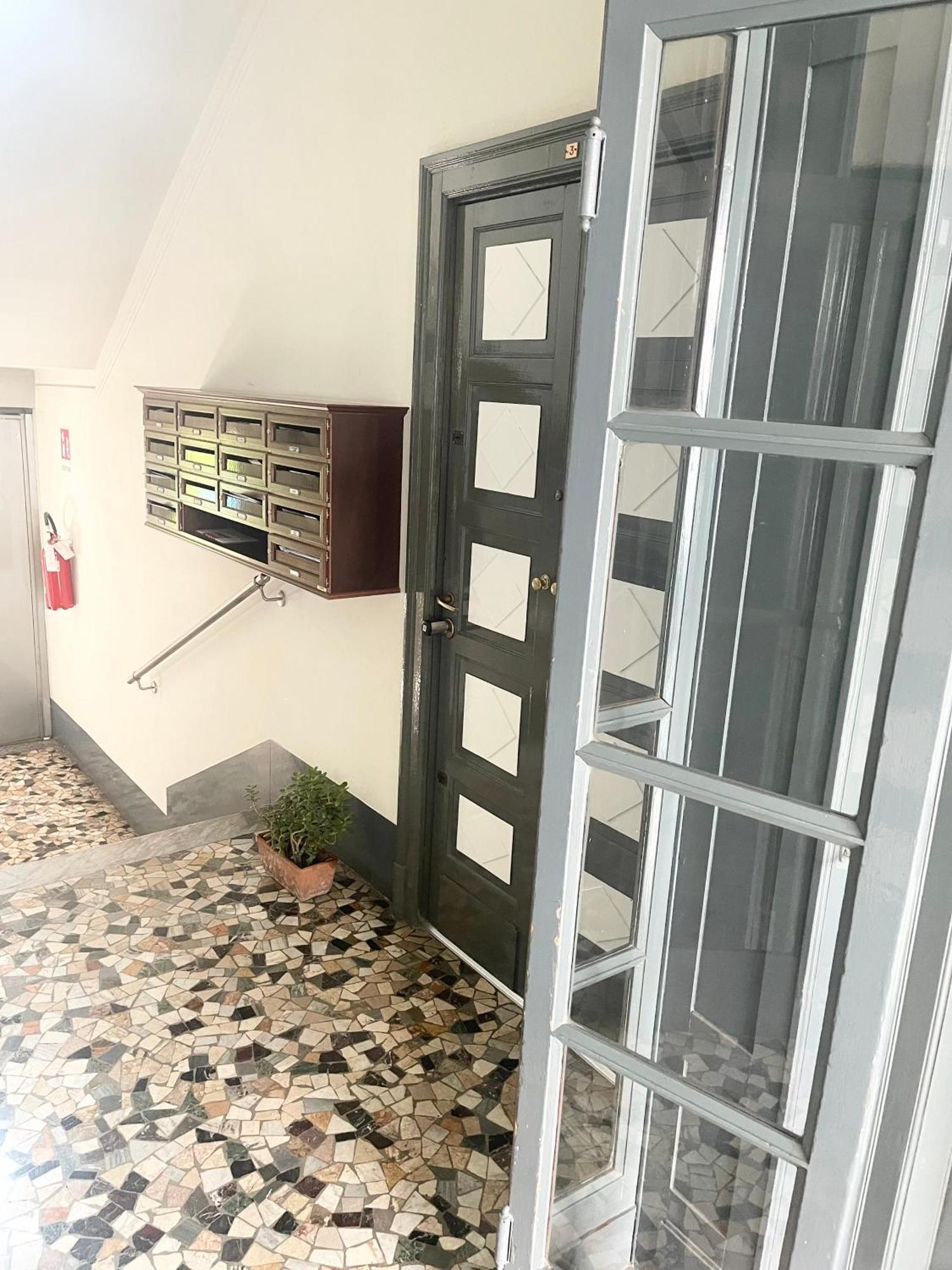 Apartment Ampio Bilocale Zona Navigli Milan