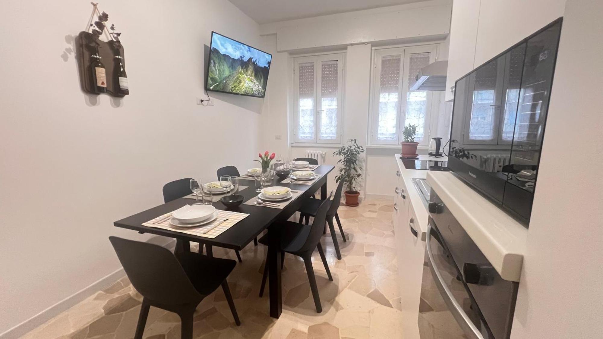 New And Elegant On The Navigli Netflix E * Milan