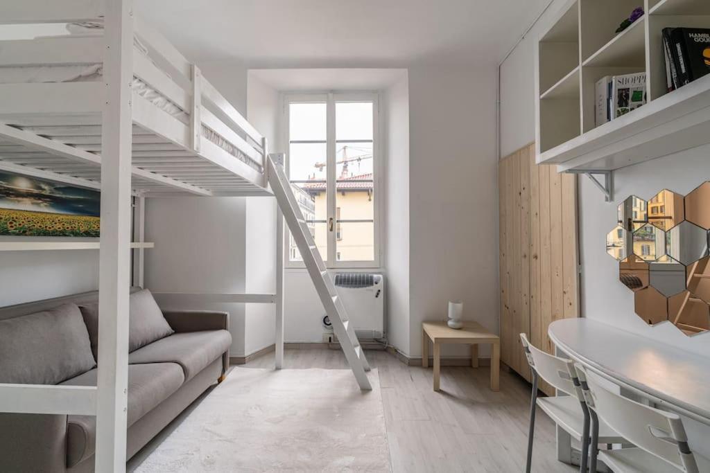 Apartment Cozy In The Center Of Milan