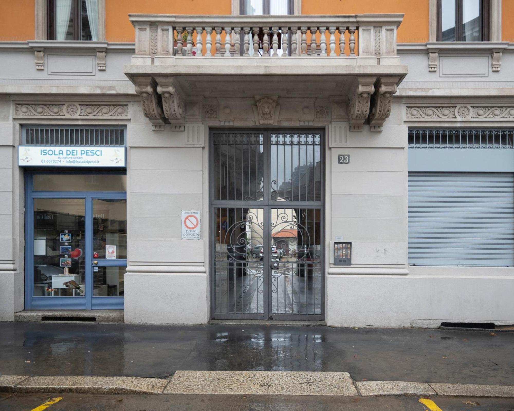 Ugo Bassi 23 Milan