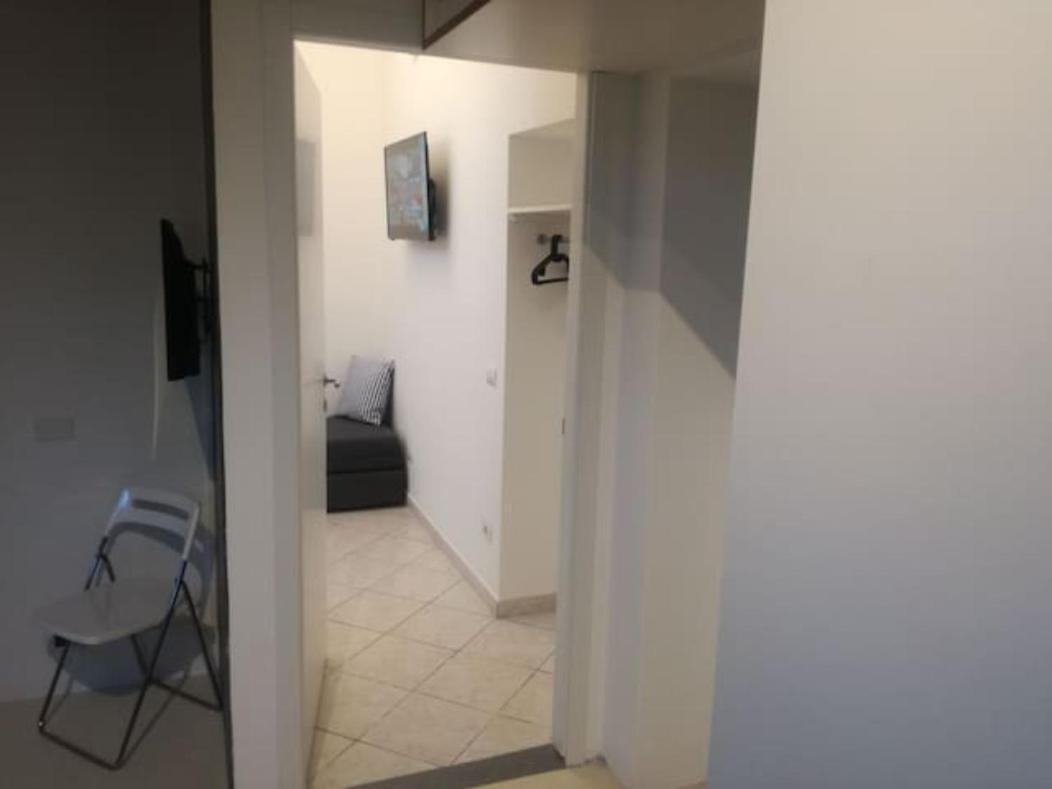 Bilocale Mansardato Zona Corso Buenos Aires Mm1-mm2 Lippi 2 Apartamento Milão