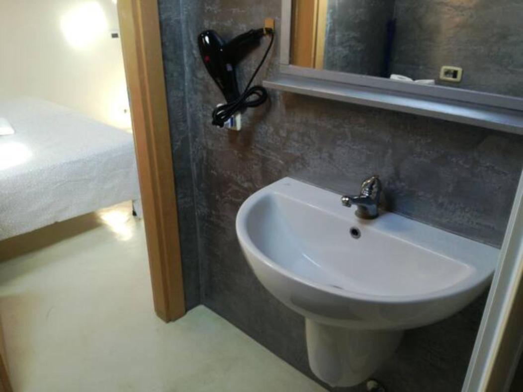 Bilocale Mansardato Zona Corso Buenos Aires Mm1-mm2 Lippi 2 Apartamento *