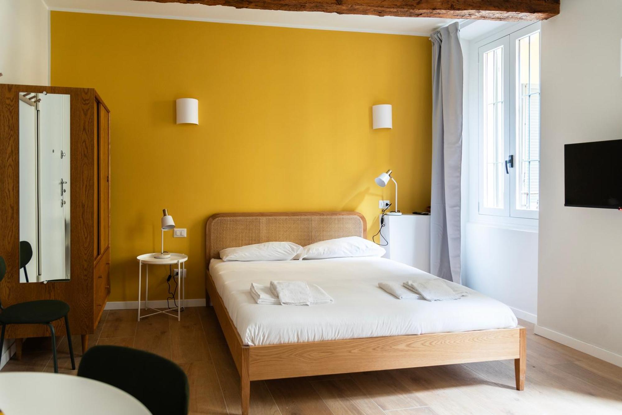 Apartment Youhosty - Ticinese 2 *