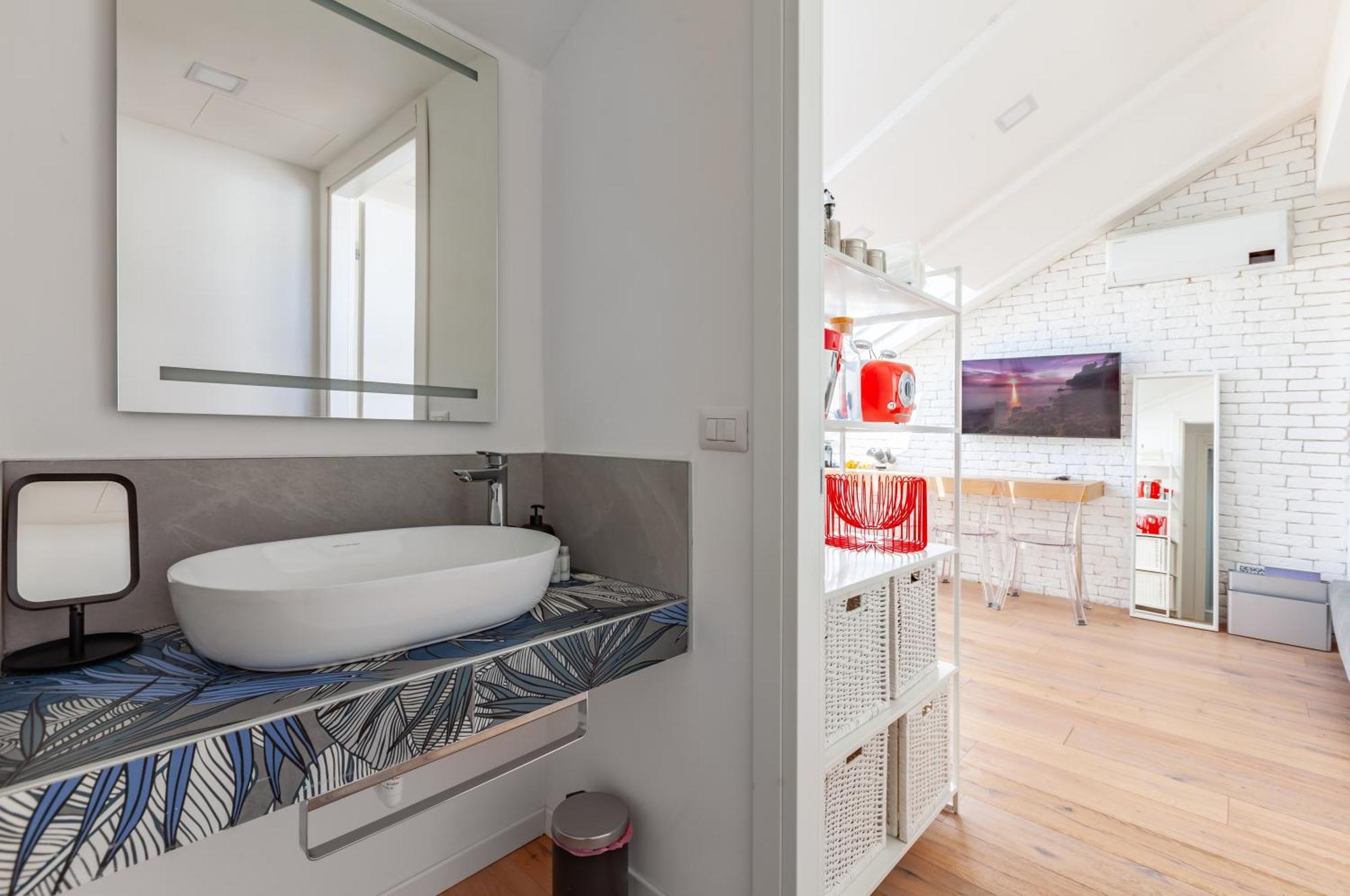 Apartment City Life - Modern Nearby M5 Domodossola
